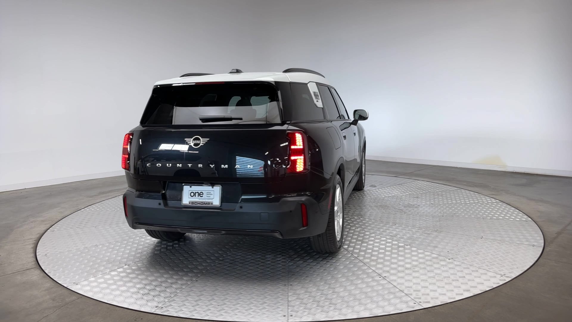 Certified 2025 MINI Cooper Countryman S w/ Comfort Package Max AWD/4WD image 7