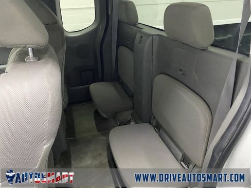 Used 2018 Nissan Frontier S image 12