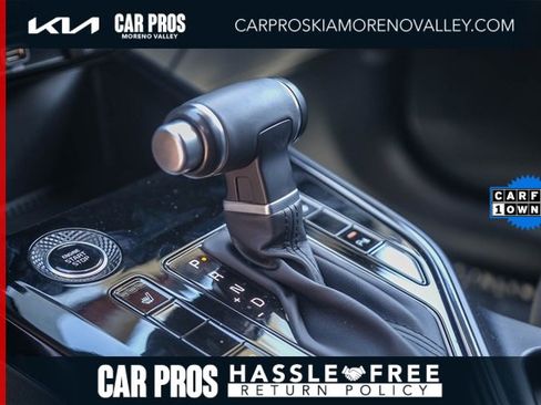 Certified 2025 Kia Niro EX image 22