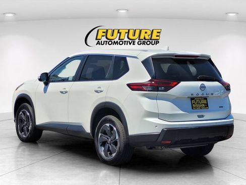Certified 2025 Nissan Rogue SV AWD/4WD image 7