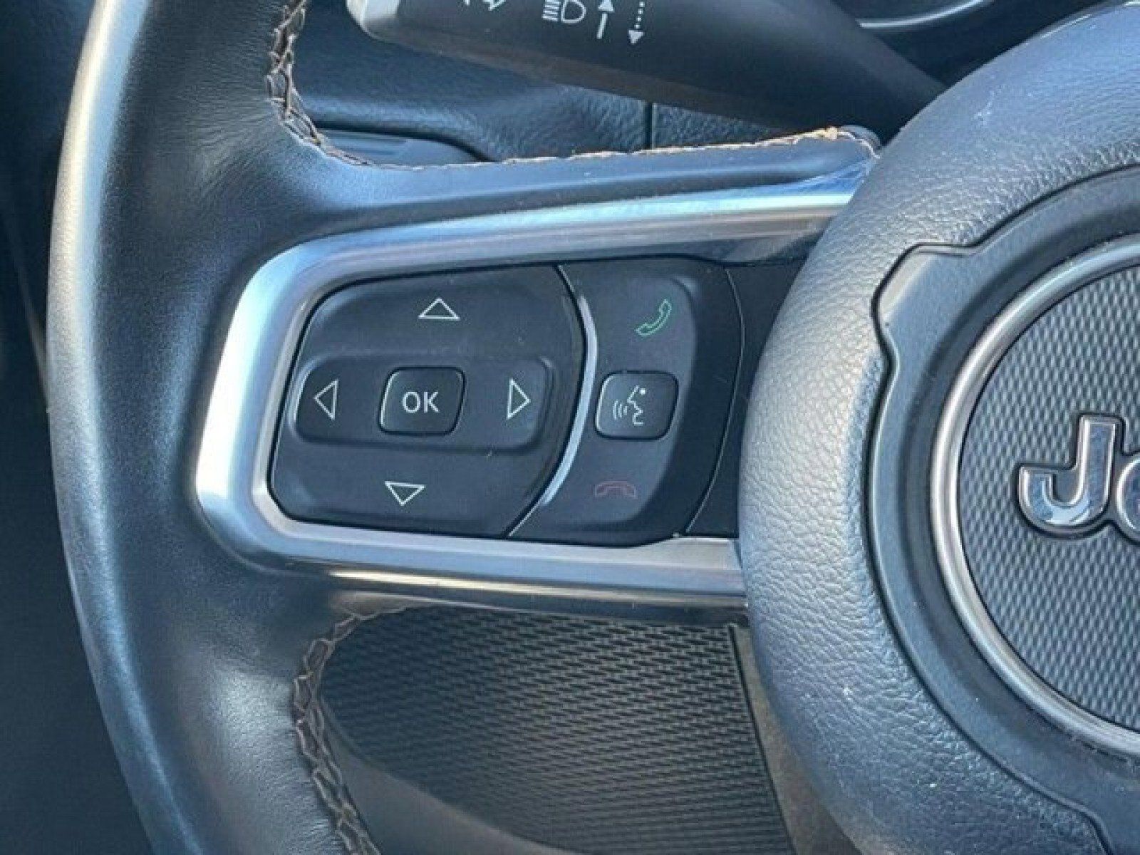 Used 2021 Jeep Gladiator Overland AWD/4WD image 20