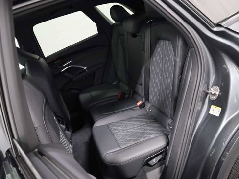 Used 2025 Audi SQ5 Premium Plus AWD/4WD image 34