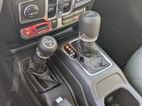 New 2026 Jeep Gladiator Mojave image 17