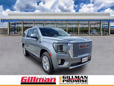 Used 2022 GMC Yukon XL Denali AWD/4WD image 1