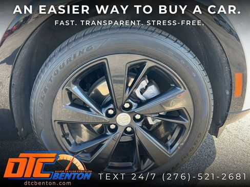 Used 2021 Buick Envision Essence w/ Technology Package I AWD/4WD image 30