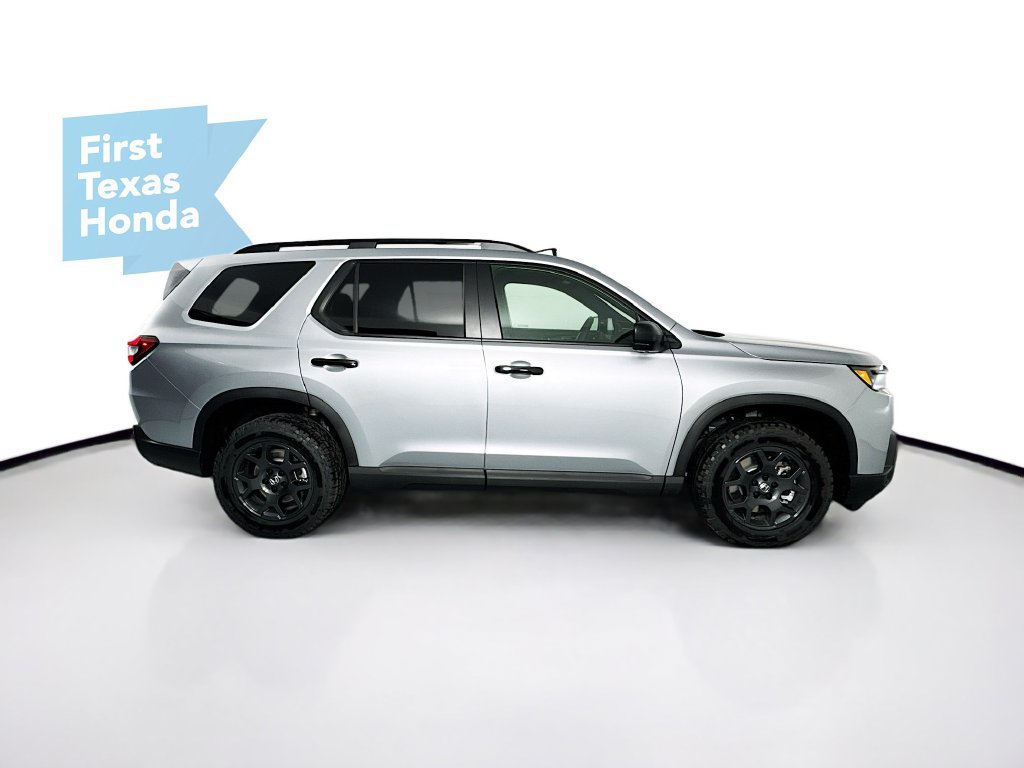 New 2026 Honda Pilot TrailSport image 8