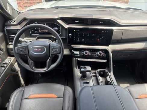 Used 2024 GMC Sierra 1500 AT4 w/ Technology Package AWD/4WD image 25
