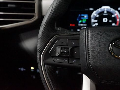 New 2026 Toyota Tundra Limited AWD/4WD image 15