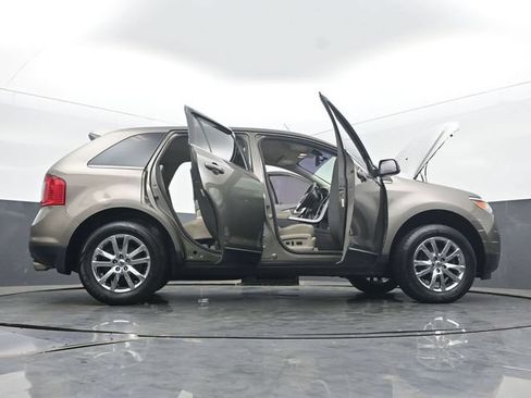 Used 2014 Ford Edge Limited w/ Driver Entry Package AWD/4WD image 32