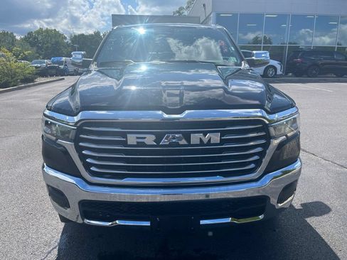 Used 2025 RAM 1500 Laramie AWD/4WD image 9