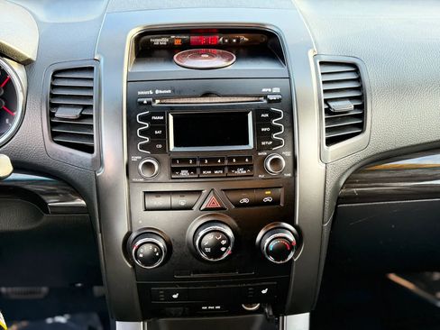 Used 2012 Kia Sorento LX w/ Convenience Pkg image 21