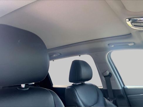 Used 2022 Hyundai Santa Fe SEL w/ Convenience + Premium Package FWD image 13