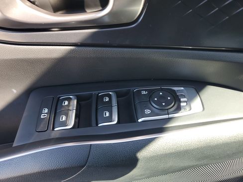 Used 2023 Kia Sorento S w/ Panoramic Sunroof Package image 28