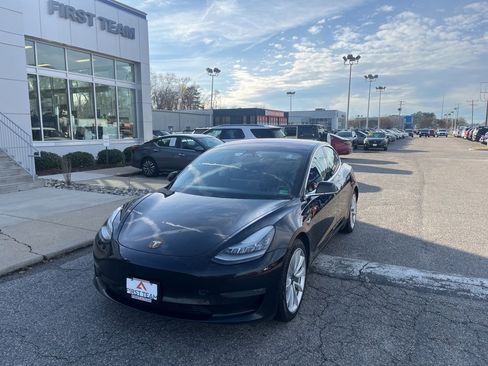 Used 2018 Tesla Model 3 Long Range image 7
