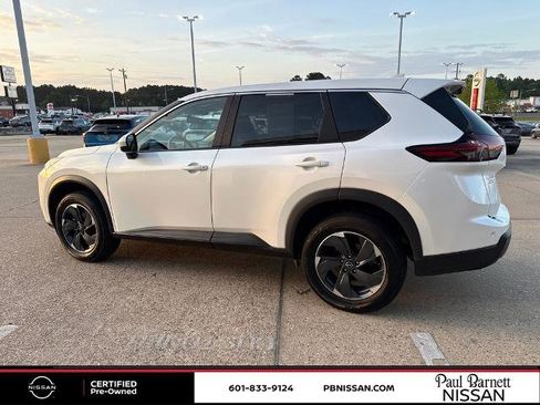 Certified 2024 Nissan Rogue SV image 13