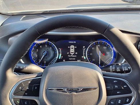 New 2026 Chrysler Pacifica Select image 12