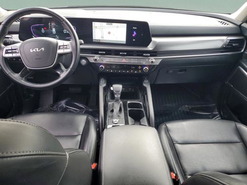 Certified 2025 Kia Telluride S image 9