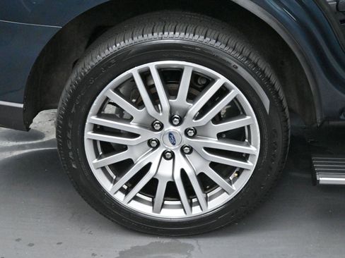 Used 2022 Ford Expedition Limited image 39