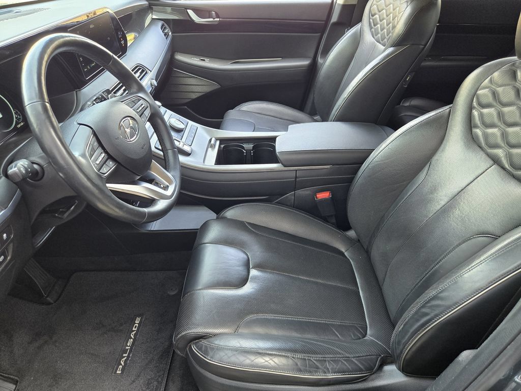 Used 2022 Hyundai Palisade Limited w/ Cargo Package FWD image 9