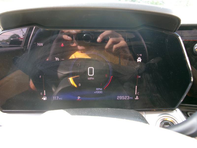 Used 2025 Chevrolet Trax LT w/ LT Convenience Package FWD image 14