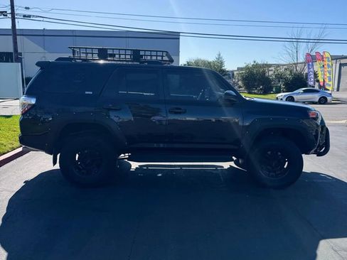 Used 2016 Toyota 4Runner SR5 image 8