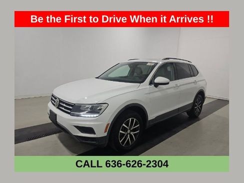 Used 2019 Volkswagen Tiguan SE w/ Panoramic Sunroof Package image 1