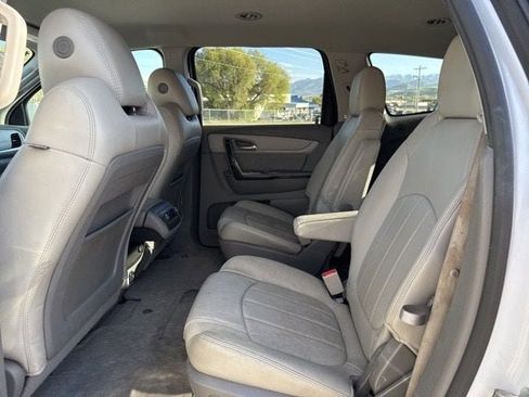 Used 2017 Chevrolet Traverse Premier AWD/4WD image 17