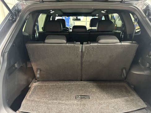 Used 2021 Volkswagen Tiguan SE R-Line FWD image 12