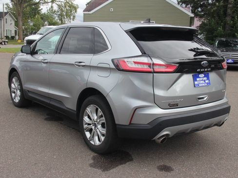 Used 2022 Ford Edge Titanium image 3