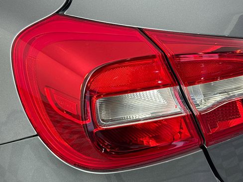 Used 2017 Mercedes-Benz GLA 250 4MATIC image 34