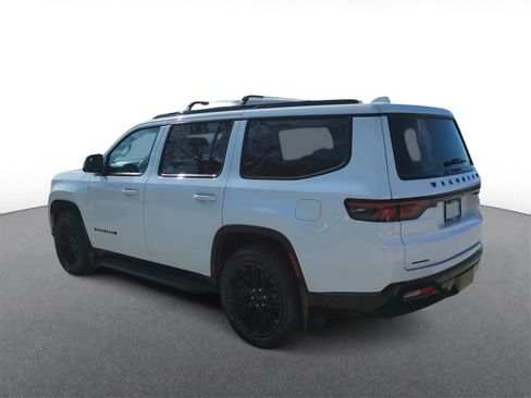 Used 2023 Jeep Wagoneer Series II w/ Convenience Group I image 6