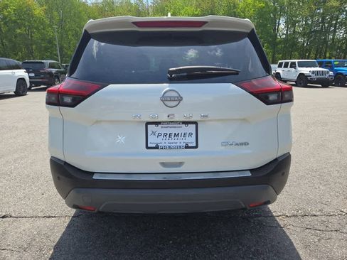 Used 2023 Nissan Rogue SV w/ SV Premium B Package AWD/4WD image 5