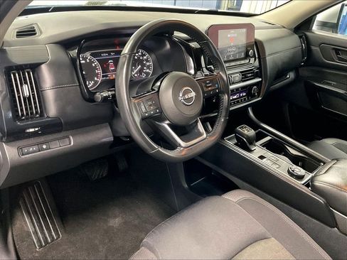 Used 2023 Nissan Pathfinder SV AWD/4WD image 8
