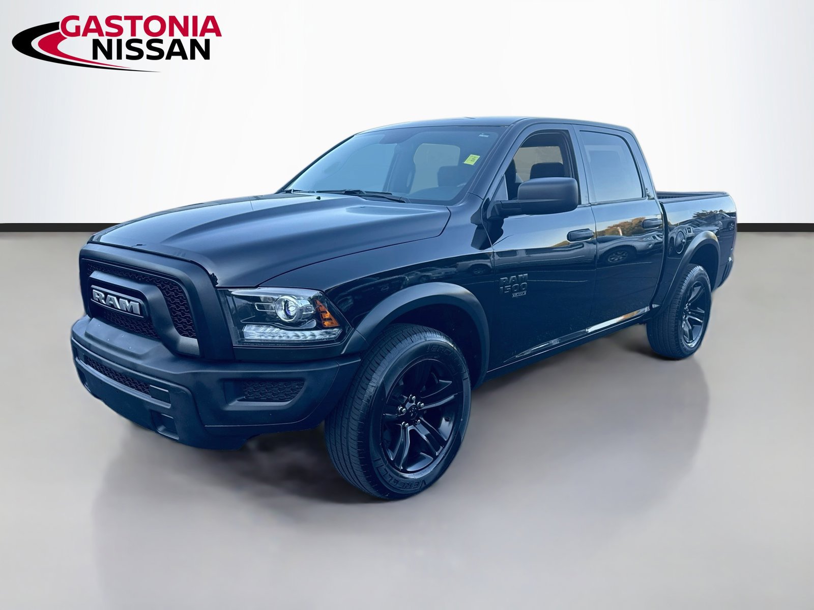 Used 2024 RAM 1500 Warlock AWD/4WD image 3