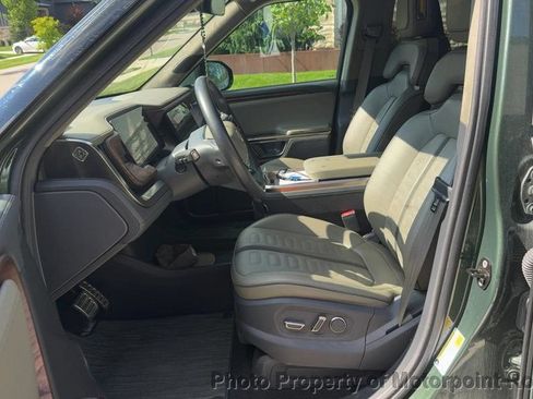 Used 2022 Rivian R1T Adventure AWD/4WD image 2