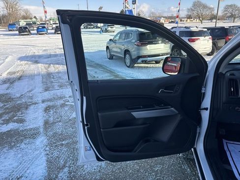 Used 2019 Chevrolet Colorado LT image 13