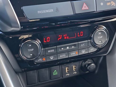 New 2025 Mitsubishi Eclipse Cross SE image 21