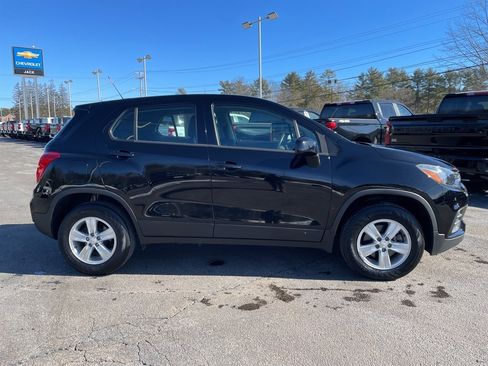 Used 2017 Chevrolet Trax LS image 8
