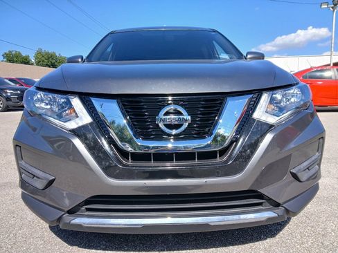 Used 2017 Nissan Rogue S AWD/4WD image 2
