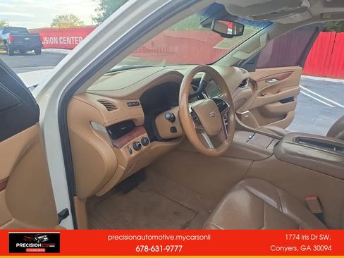 Used 2015 Cadillac Escalade Platinum AWD/4WD image 16