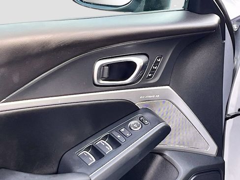 Used 2025 Acura Integra A-Spec FWD image 17