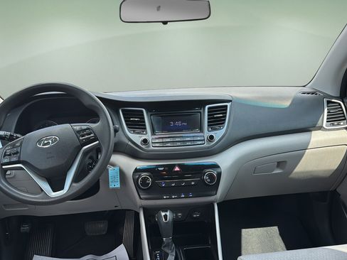 Used 2017 Hyundai Tucson SE w/ SE Popular Package 02 FWD image 9