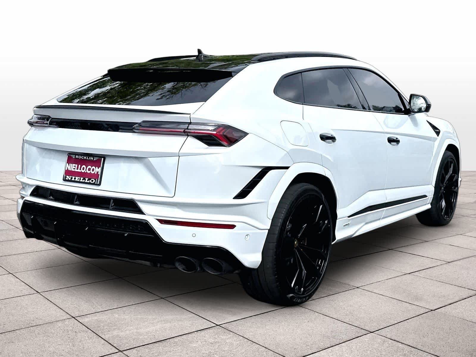 Used 2023 Lamborghini Urus S AWD/4WD image 17