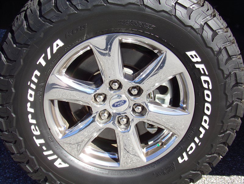 Used 2019 Ford F150 XLT w/ Equipment Group 302A Luxury AWD/4WD image 21