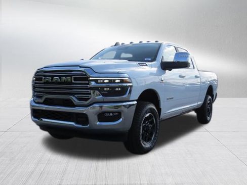 New 2025 RAM 2500 Laramie image 8