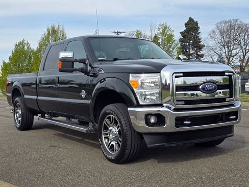 Used 2015 Ford F250 Lariat w/ Lariat Ultimate Package AWD/4WD image 7