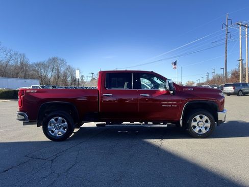 Used 2021 Chevrolet Silverado 3500 LTZ w/ LTZ Premium Package image 7