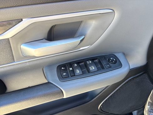 Used 2021 RAM 1500 Big Horn AWD/4WD image 16