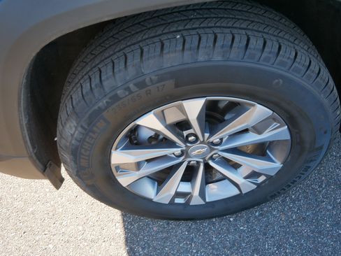 Certified 2025 Chevrolet Equinox LT image 16