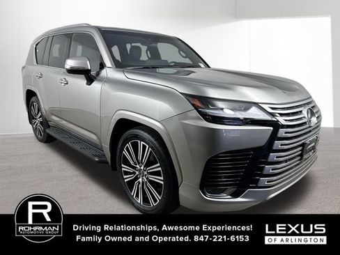 Used 2024 Lexus LX 600 4WD w/ Luxury Package image 3
